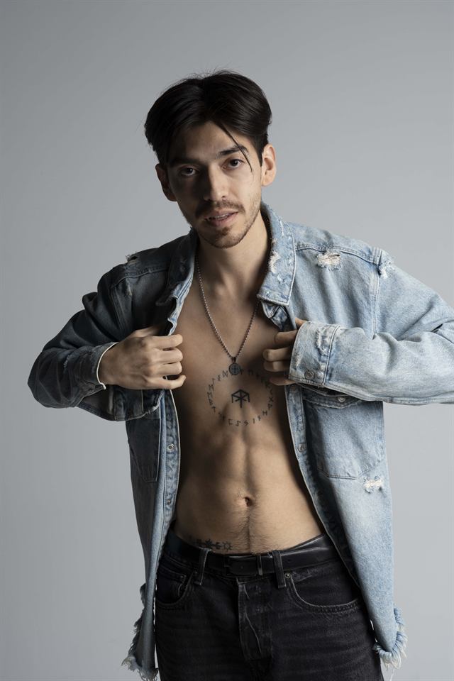 Juan Diego Hernández, chaqueta vaquera